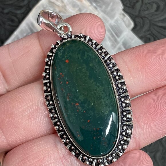 Heliotrope Bloodstone Pendant Stone Crystal Jewelry - Picture 3 of 7